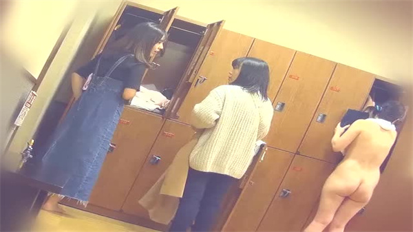 385 11:31HD小情侣日常爱爱 漂亮女友吃鸡上位啪啪 小娇乳 多毛鲍鱼