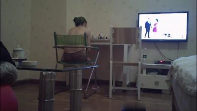 极品欧美黑妹sm调教男模舔屁股表情十分享受充满淫荡