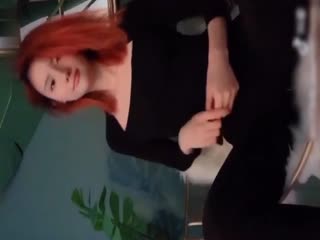 嫂子蕾丝搭配丁字裤诱惑十足厨房做饭被各种猛操尽显反差骚态