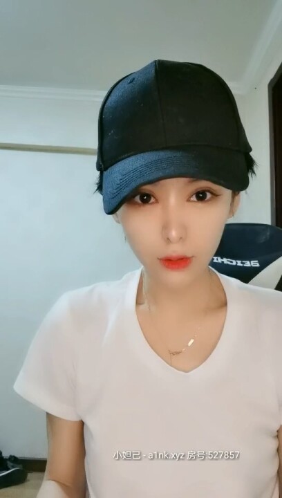 STU019 STU019 初めての二穴挿入 20211107 Info Only