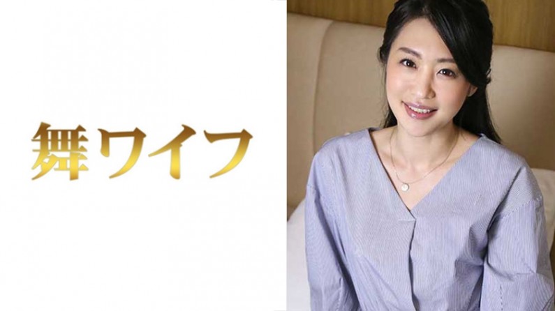 人妻少妇调教成母狗，深喉口插狂怼到呕吐高潮！