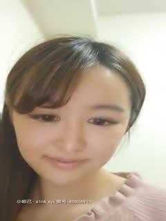 大力后入老婆的黑丝肥臀