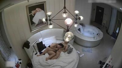 被自由奔放又抖S的巨乳 巨尻辣妹玩弄到不行！！被肛门玩弄、变成玩具的超快感 真人版 自我开发的 MIMK254