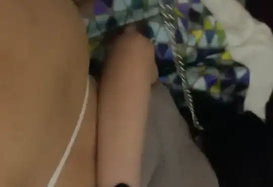 露臉女神級超騷母狗享受後入打屁股