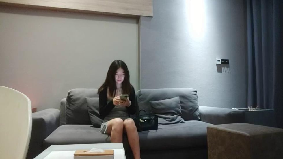 糖心vlog D奶女神深喉嗦屌 无套深插骚奶子晃荡不停内射 韦小宝