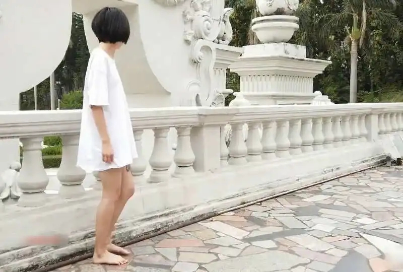 约了可爱的女推一起玩3P咪Show