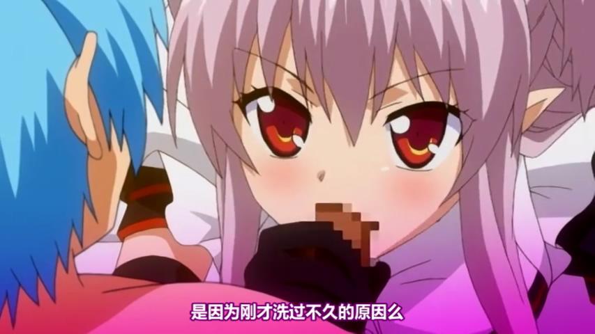 【真实乱伦】老婆在睡觉强上小姨子，露脸强行抠逼玩弄扒光她，深喉草嘴，床上捂着嘴草她，叫的太骚了精彩刺激不要错过