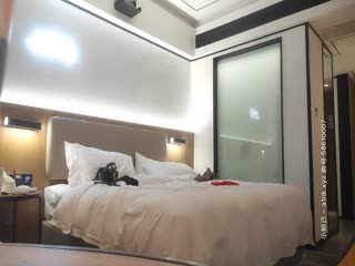 偷拍高冷御姐同事公司冰山床上骚婊反差爆表 A片