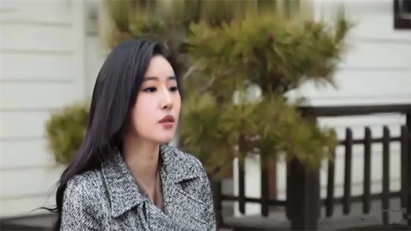 [亞洲無碼] 【77】新流出 破解家庭台摄像头偷拍郎才女貌夫妻老公发工资必须满足他性生活