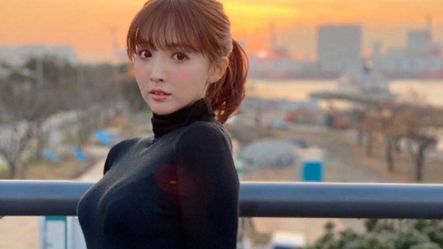 邊打遊戲邊被操，隊友肯定很疑惑在幹什麽