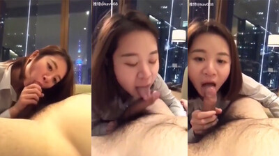 顶级萝莉福利姬 kittyxkum绯红小猫 六月新作 小精灵在阳光明媚的日子出来玩耍 忍不住就开始自慰起来！