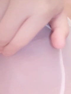 [FANZA独家]两个拥有最强身材的可爱性友为中出而战！ ？我的兼职工作中美丽又可爱的前辈们每天都以甜美而粘稠的女牛仔姿势利用精液。一组 3 张原始照片