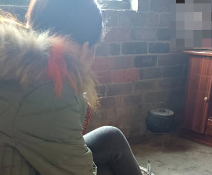 海角社区.和妈妈新年第一炮忍不住内射了妈妈发飙了