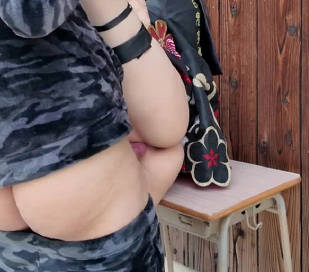 路边遇到了野生的狐坂若藻给她投喂就能让我随意玩弄并内射