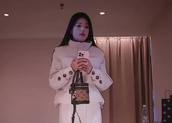 杏吧.今天约了个十九岁的兼职嫩妹-老登