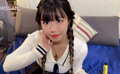 EdMosaic03-19小情侣误入圣地来拍片男友不小心开启绿帽癖的开关初嚐3P中出